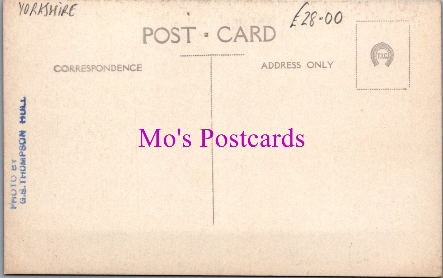 Yorkshire Postcard - Willerby Village  SW15336