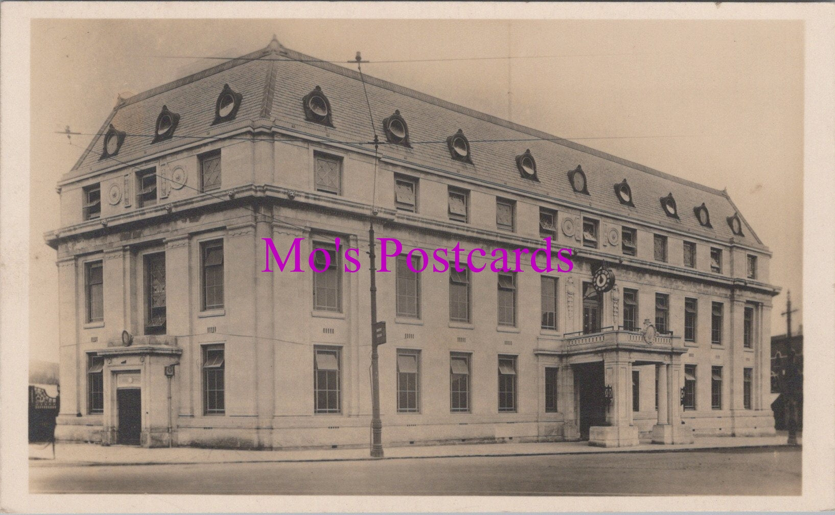 London Postcard - Wimbledon Town Hall   HM565