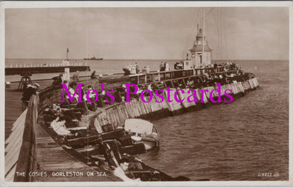 Norfolk Postcard - The Cosies, Gorleston-On-Sea  HM388