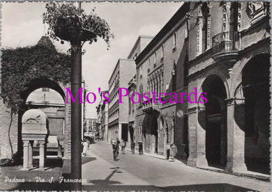 Italy Postcard - Padova, Via S.Francesco SW15283