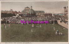 Load image into Gallery viewer, Norfolk Postcard - Great Yarmouth, Wellington Pier Gardens  SW14686
