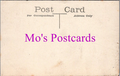 Unknown Location Postcard - Picturesque Rural Village  DZ81