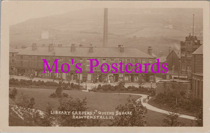 Lancashire Postcard - Library Gardens and Queens Square, Rawtenstall   HM731