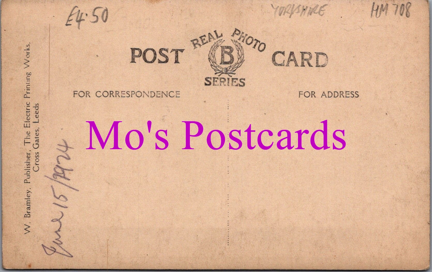 Yorkshire Postcard - Views of Thornton Dale   HM708