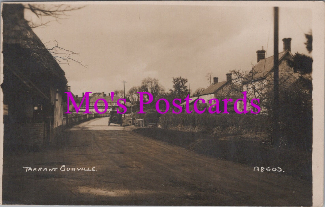 Dorset Postcard - Tarrant Gunville Village   HM723