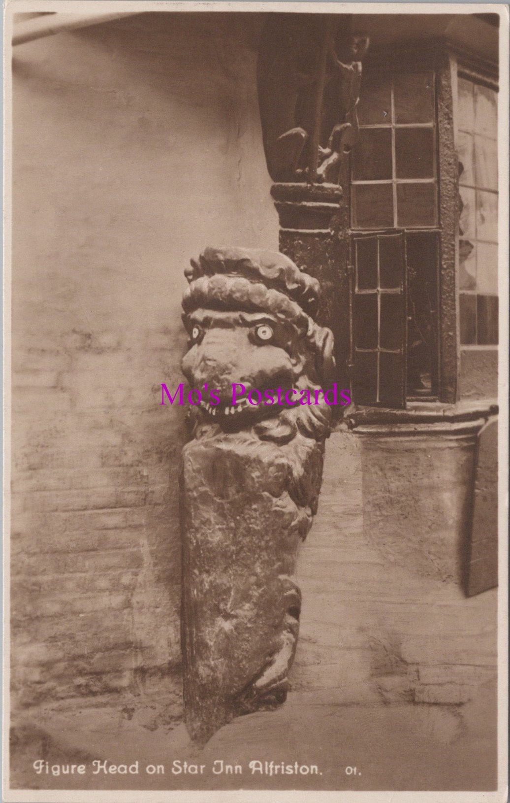 Sussex Postcard - Figure Head on Star Inn, Alfriston  DZ189