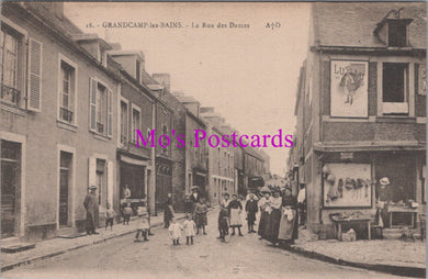France Postcard - Grandcamp-Les-Bains, La Rue Des Dames  SW14867