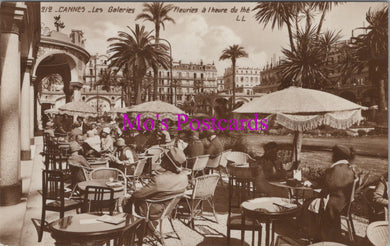 France Postcard - Cannes, Les Galeries  SW14868