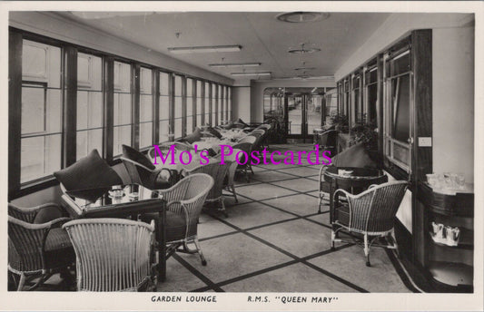 Shipping Postcard - R.M.S."Queen Mary" Ocean Liner. Garden Lounge  SW14936