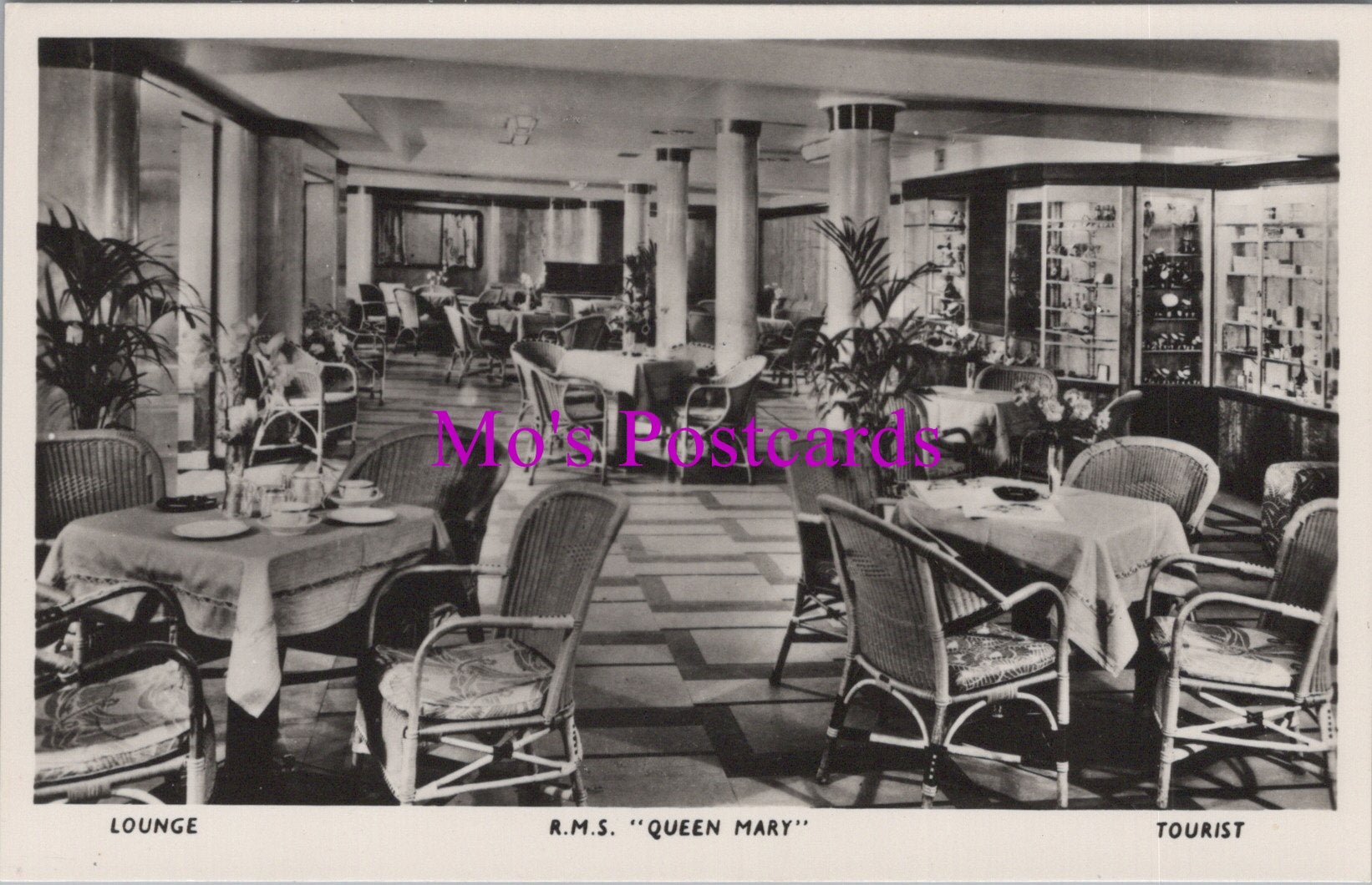 Shipping Postcard - R.M.S."Queen Mary" Ocean Liner. Tourist Lounge  SW14937