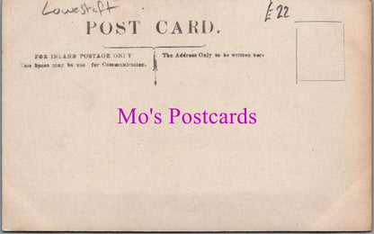 Suffolk Postcard - Lowestoft Workers. Employees of W.Wood SW15757