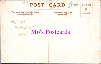 Yorkshire Postcard - The Oak, Headingley, Leeds   SW14573