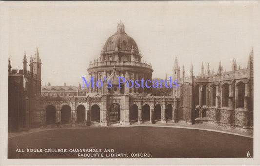 Oxfordshire Postcard - Oxford, All Souls College Quadrangle   DC1711