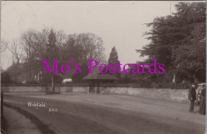 Berkshire Postcard - Winkfield Village   SW15419