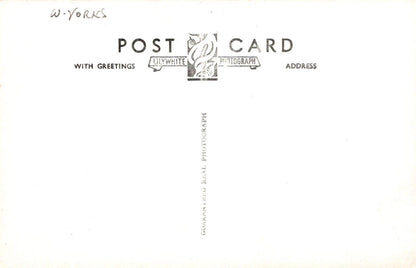 Yorkshire Postcard - Views of Wentbridge Village, West Yorkshire  XT970