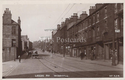 Yorkshire Postcard - Leeds Road, Windhill, Shipley, Bradford   XT977