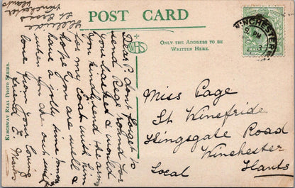 Hampshire Postcard - Town Hall, Basingstoke  XT319