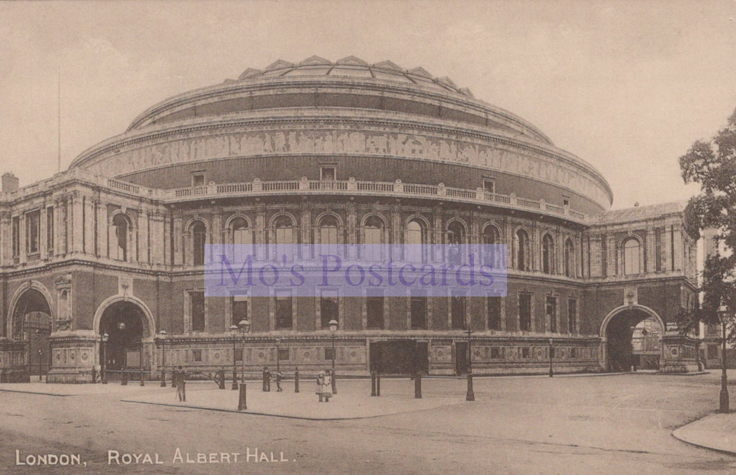 Vintage black and white photo of Royal Albert Hall in London