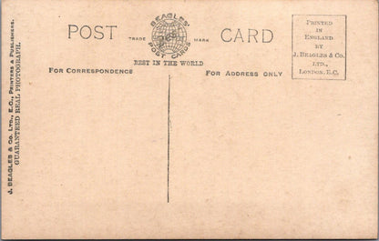 Royalty Postcard - H.R.H. The Duchess of York,  Lady Elizabeth Bowes-Lyon XT379
