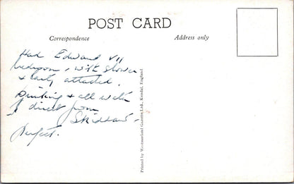 Cumbria Postcard - Royal Oak Hotel, Keswick. English Lake District   XT384