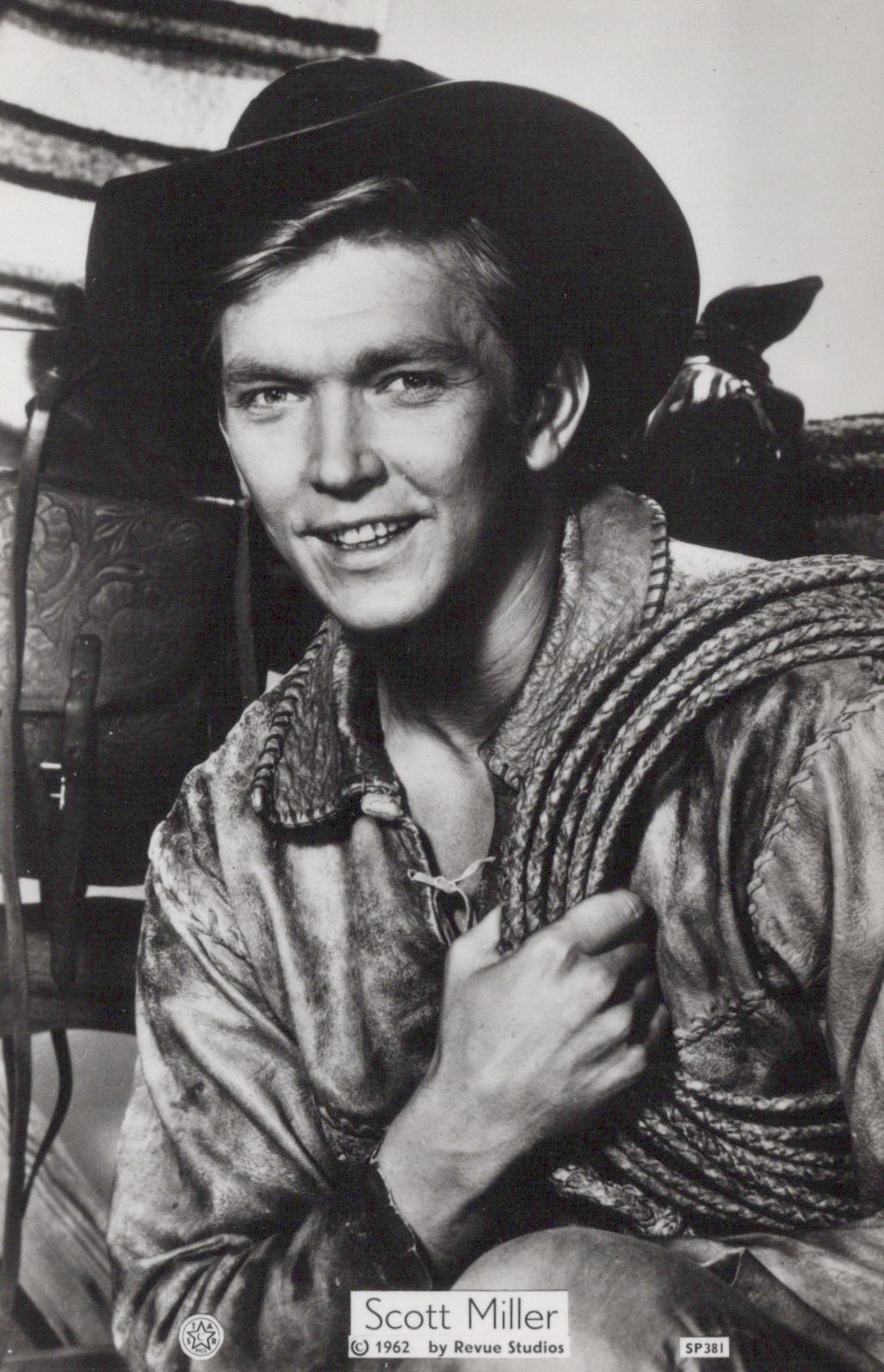 Film Star Postcard / Photo - Scott Miller, American Film & TV Actor  VT296