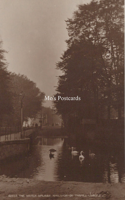 London Postcard - The Water Splash, Kingston-on-Thames SW19129