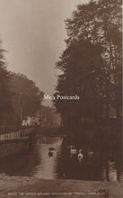 Load image into Gallery viewer, London Postcard - The Water Splash, Kingston-on-Thames SW19129
