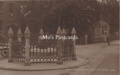 London Postcard - Coronation Stone, Kingston-on-Thames  SW19152