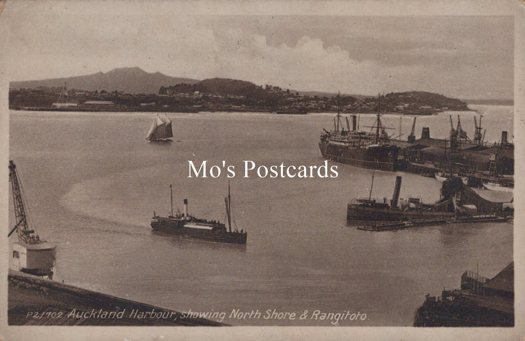 New Zealand Postcard - Auckland Harbour, Showing North Shore SW19186