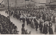 Load image into Gallery viewer, Vintage black and white postcard of a large crowd gathered for an event 
