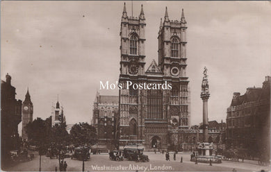 London Postcard - Traffic at Westminster Abbey  SW17814