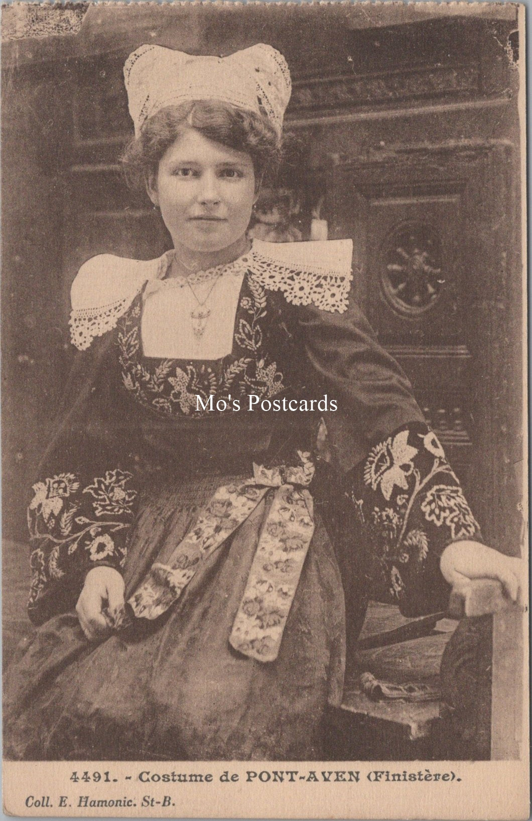 France Postcard - Costume De Pont-Aven, Finistere SW17827