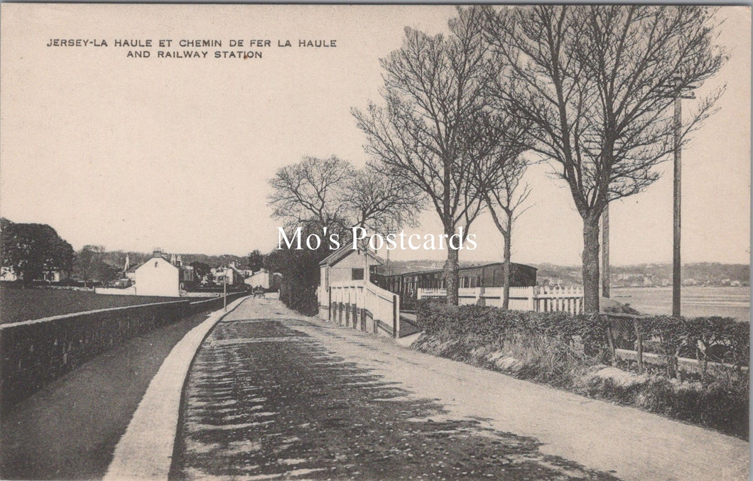 Jersey Postcard - La Haule Et Chemin Der Fer La Haule and Railway Station SW18008