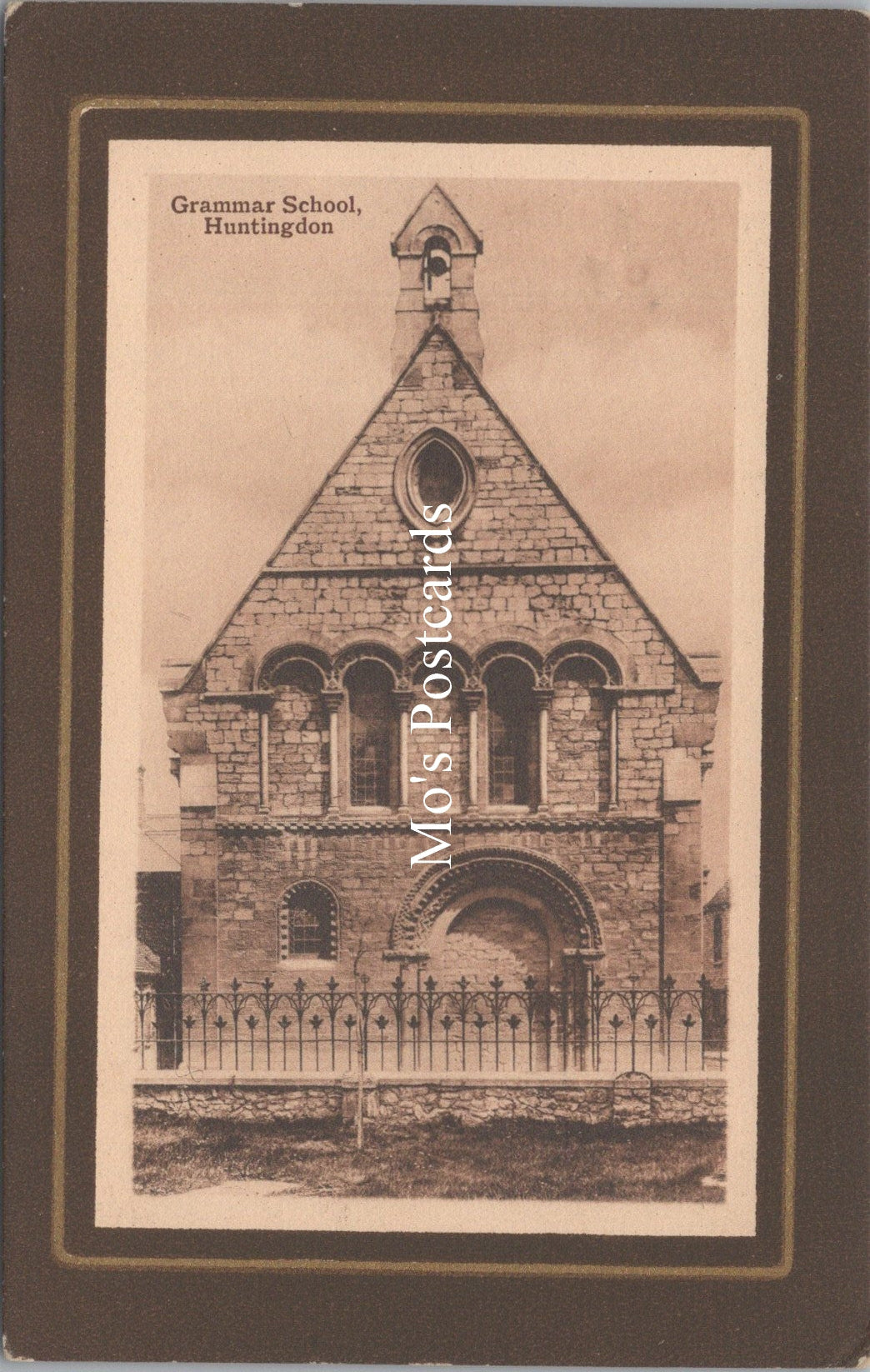 Huntingdonshire Postcard - Grammar School, Huntingdon   SW18318