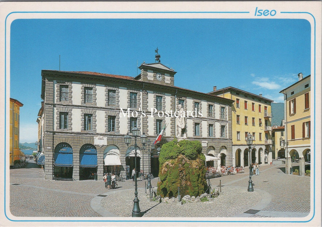 Italy Postcard - Iseo, Place Garibaldi  SX360