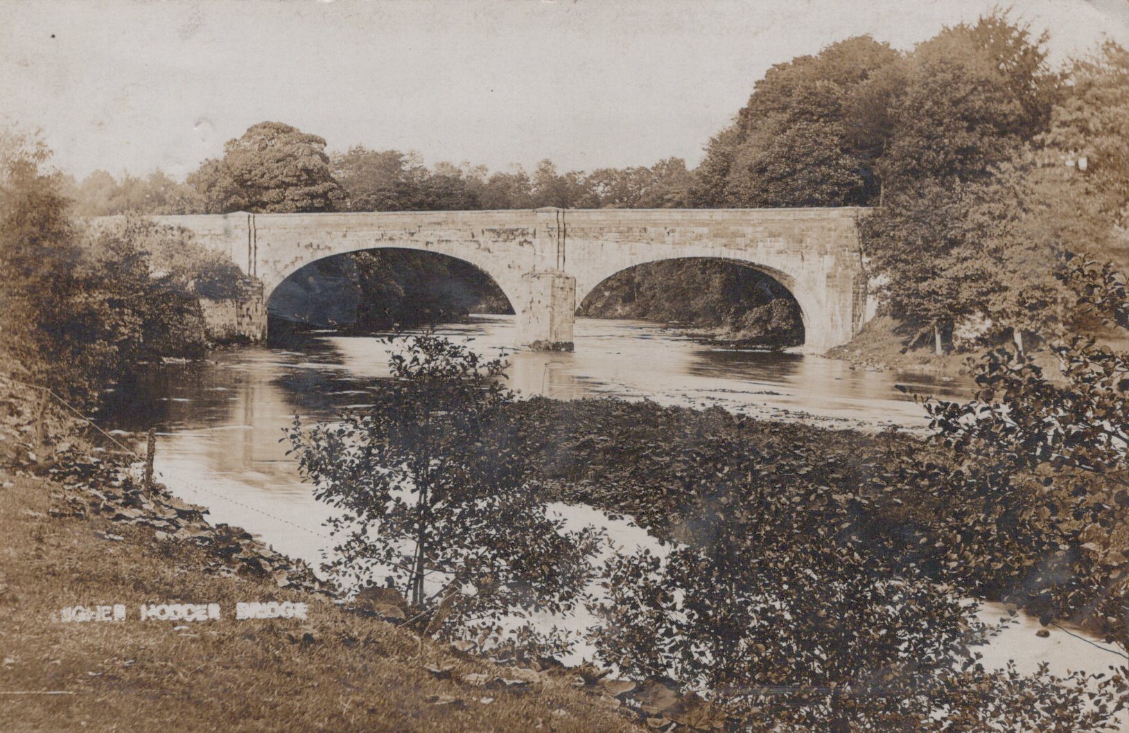 Lancashire Postcard - Higher Hodder Bridge, Clitheroe  VT379