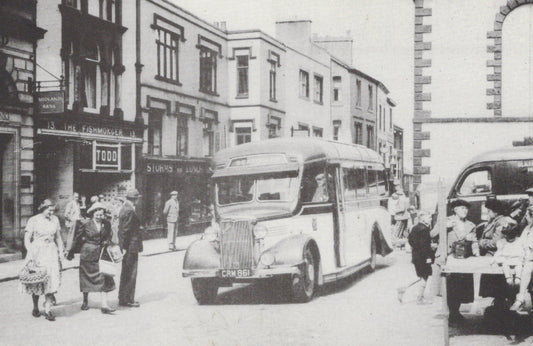Cumbria Postcard - Bedford Coach, Keswick   SW18975