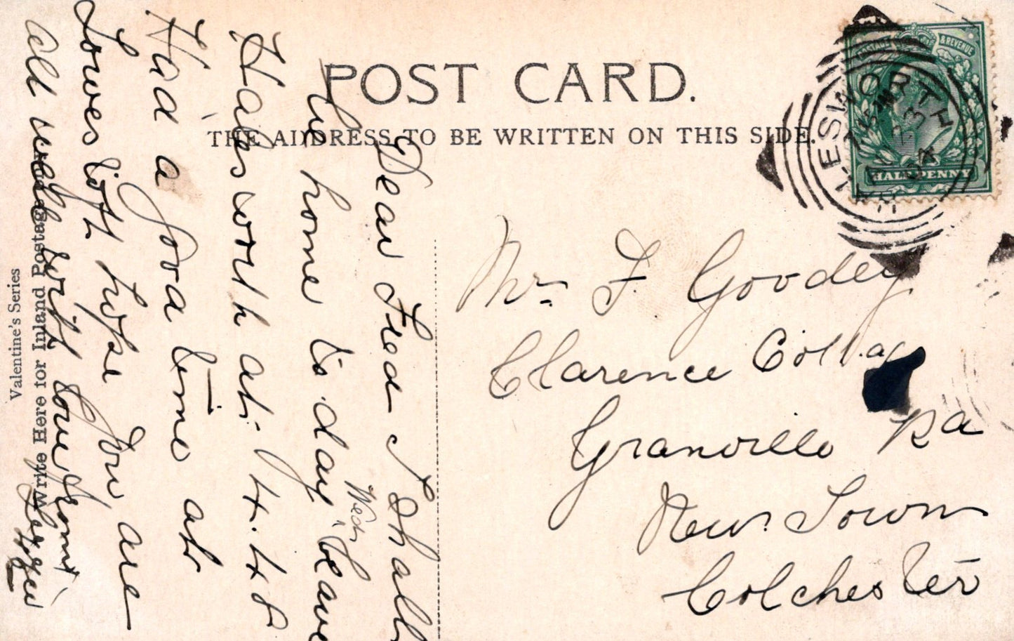 Suffolk Postcard - Lowestoft From The Pavilion  VT625