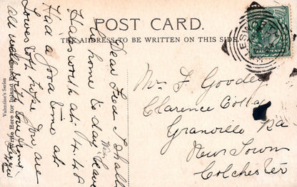 Suffolk Postcard - Lowestoft From The Pavilion  VT625