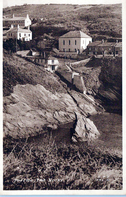 Cornwall Postcard - Portloe Village, The Rocks   SW18155