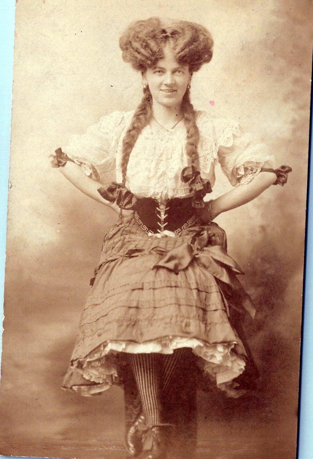 Theatrical Postcard - Actress of Theatrical Performer  SW18169