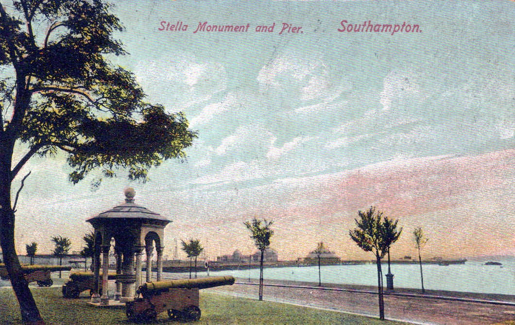 Hampshire Postcard - Southampton, Stella Monument and Pier  SW18363