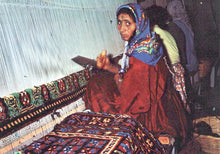 Load image into Gallery viewer, Tunisia Postcard - Kairouan, Une Tapissiere   SW18110 
