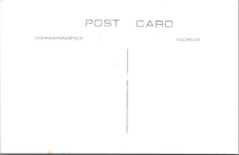 Load image into Gallery viewer, London Postcard - Old Sutton, Leedings&#39; Coach Builders Yard  SW17549
