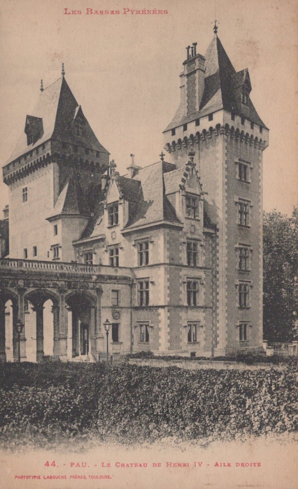 Vintage illustration of a castle with multiple towers and detailed architecture.