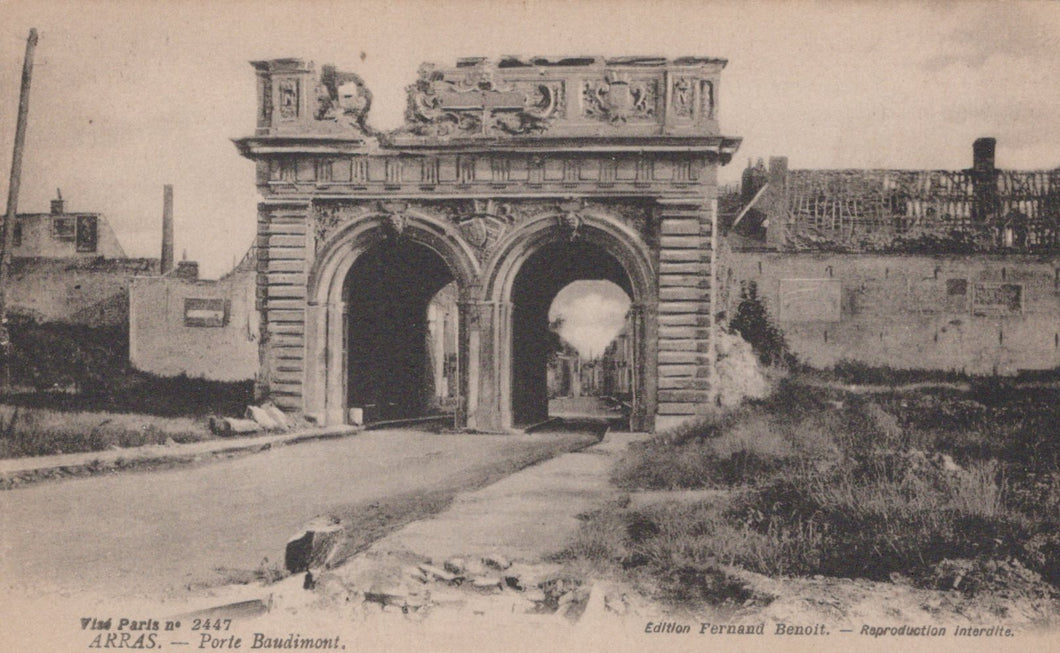 France Postcard - Arras, Porte Baudimont  SW20459