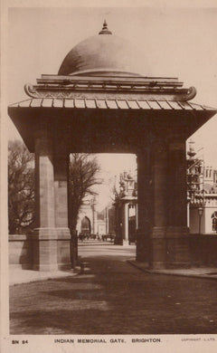 Sussex Postcard - Brighton, Indian Memorial Gate  SW19289