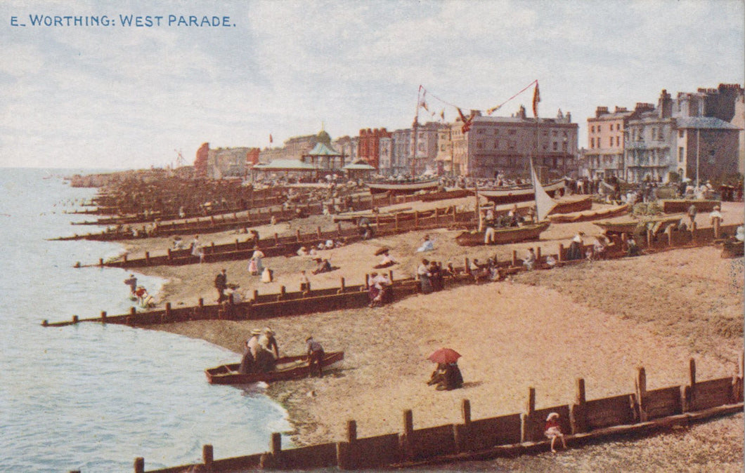 Sussex Postcard - Worthing West Parade   SW19296