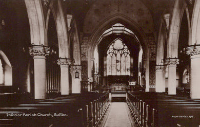 London Postcard - Sutton Parish Church Interior  SW19297