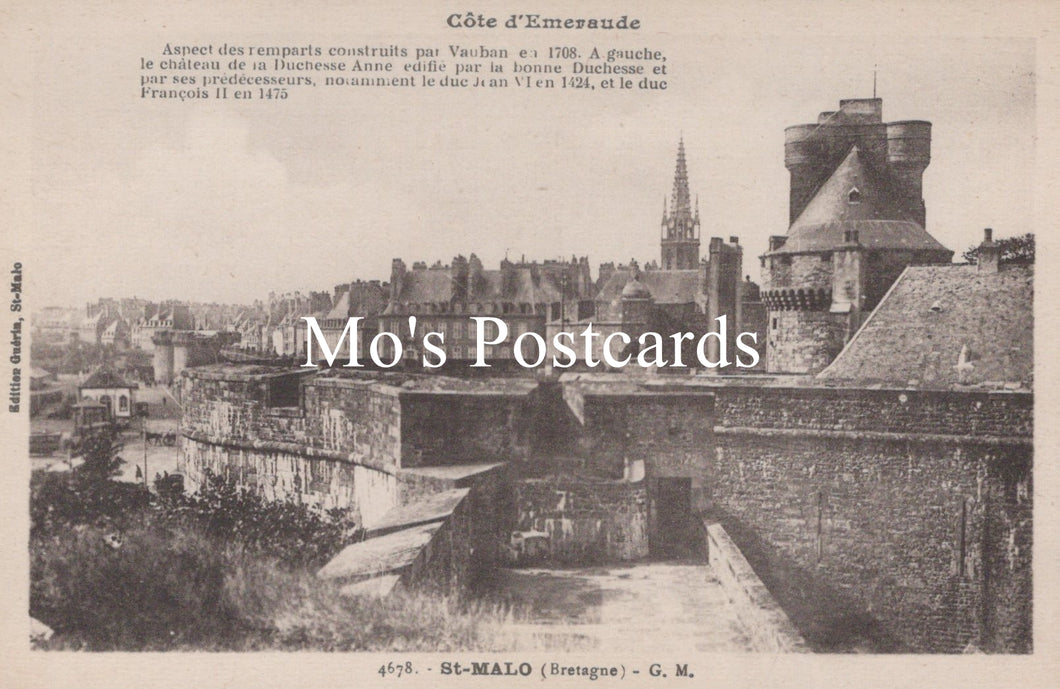 Vintage postcard of St-Malo 